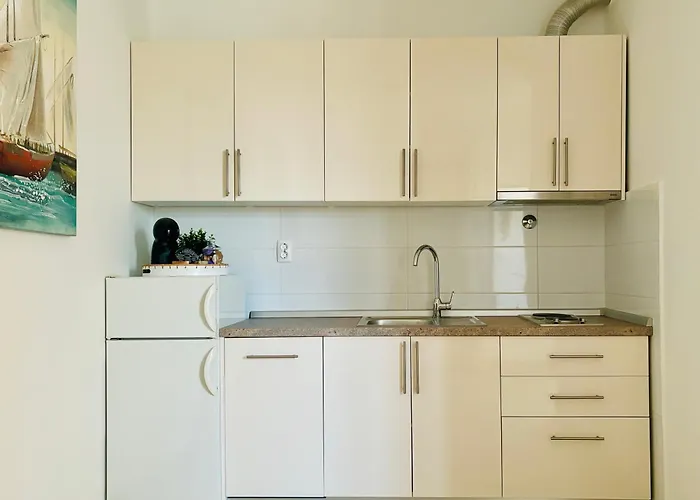 Apartment Sunny Elza 2