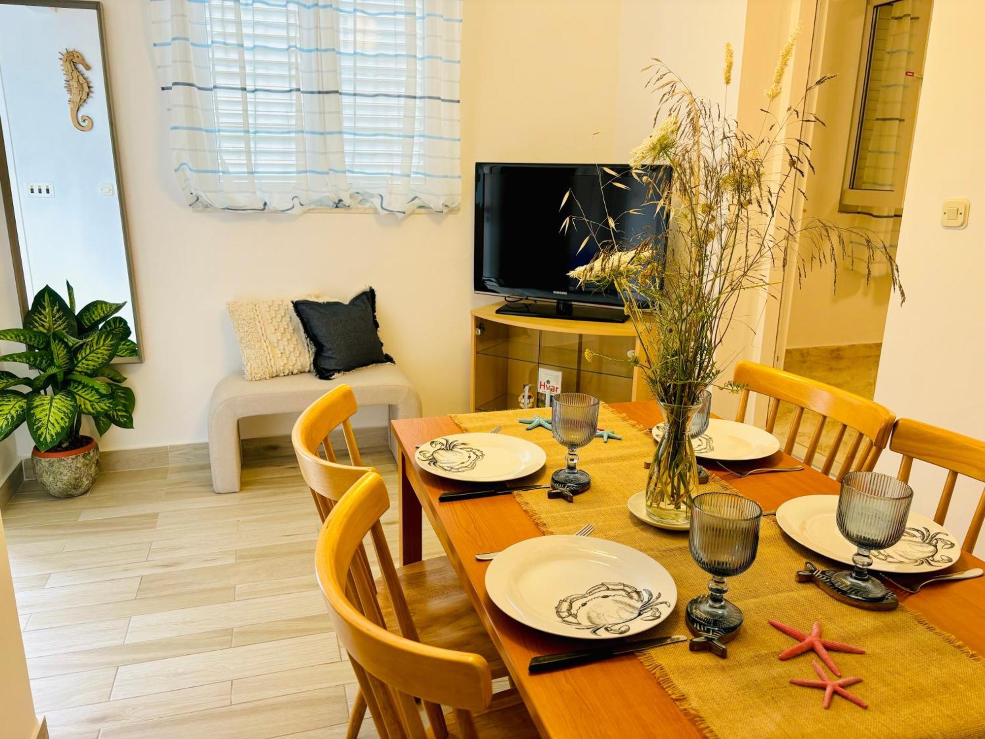 Apartment Sunny Elza 2 Hvar Town