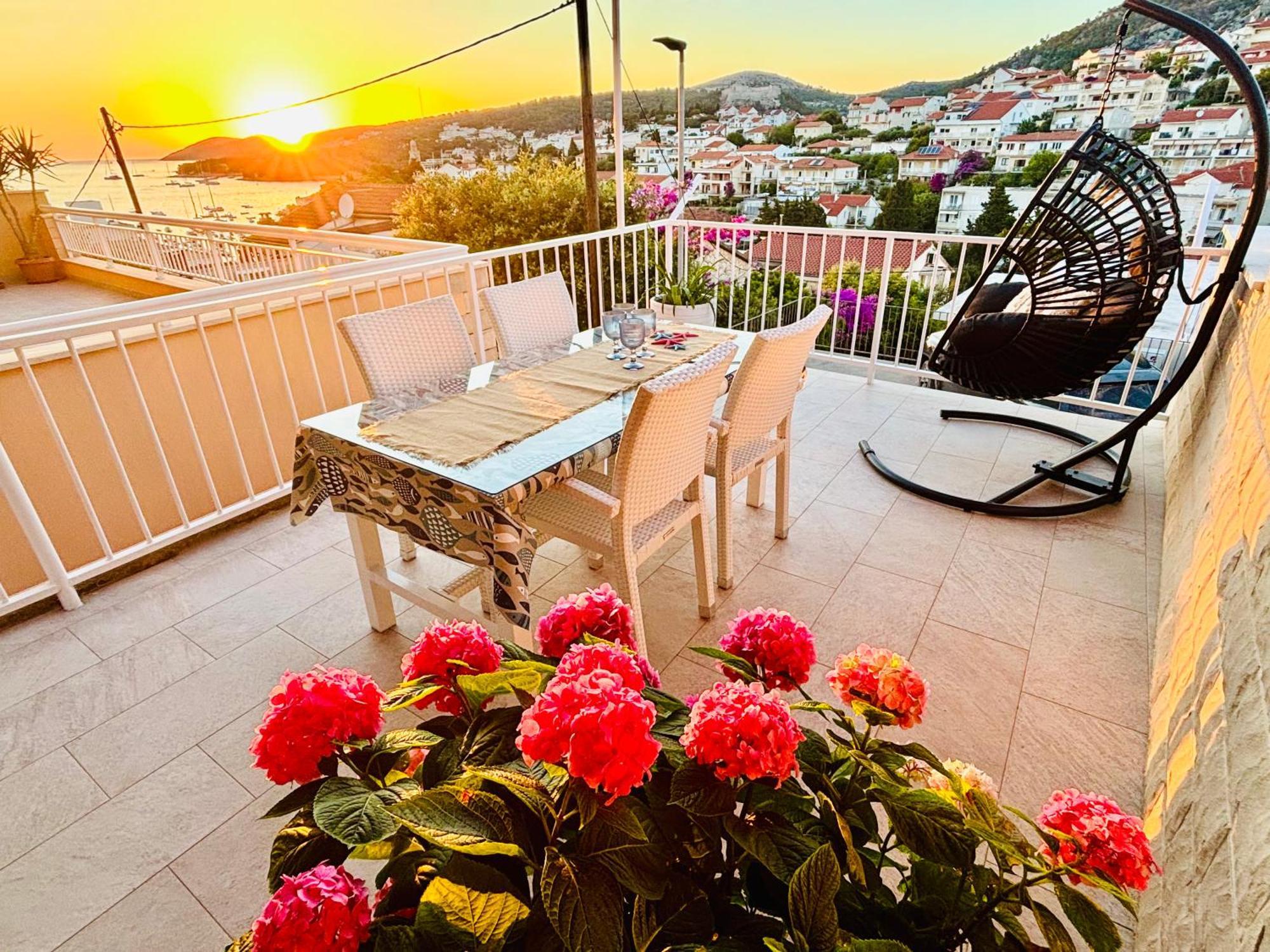 Apartment Sunny Elza 2