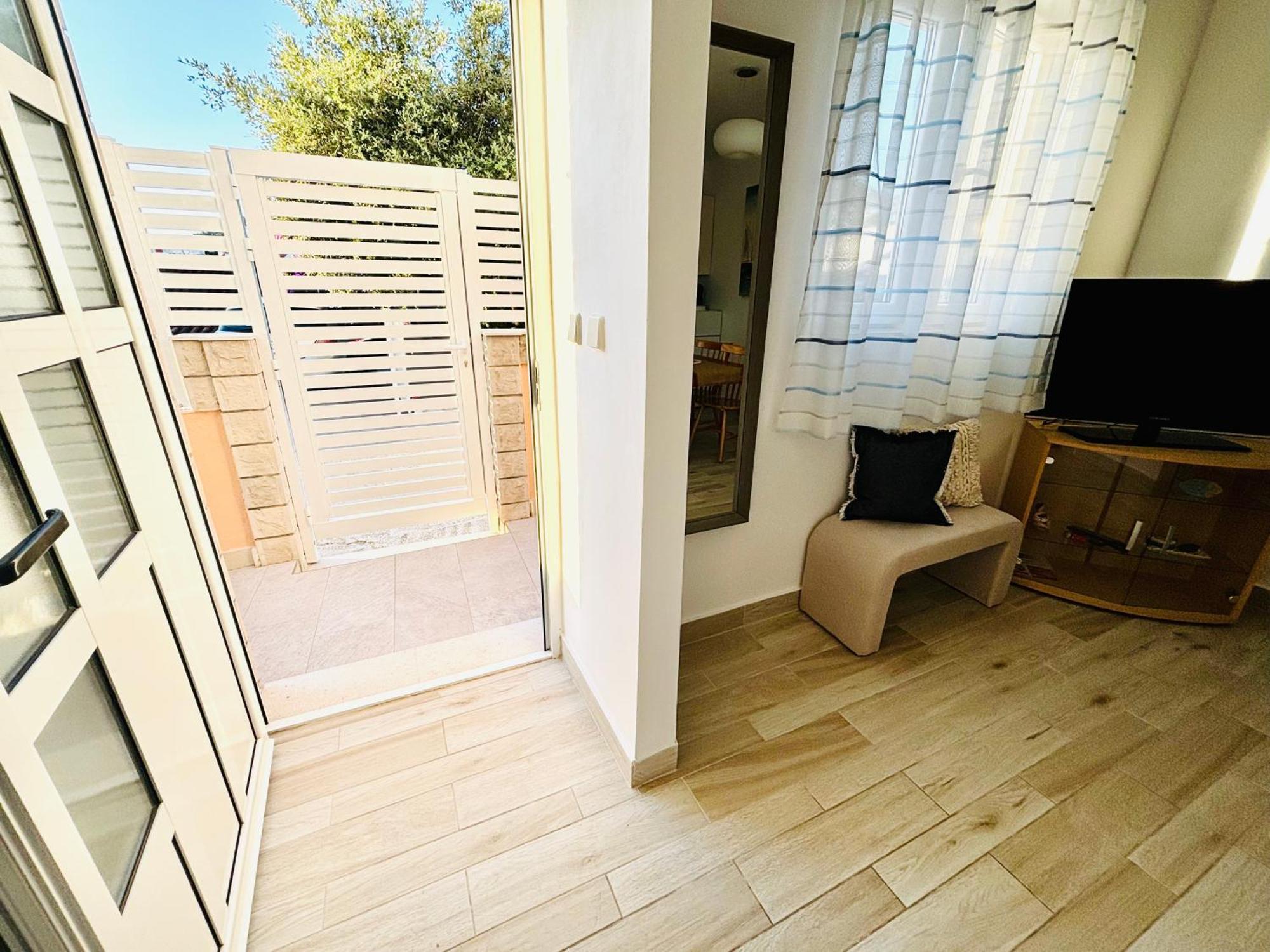 Sunny Elza 2 Apartment *