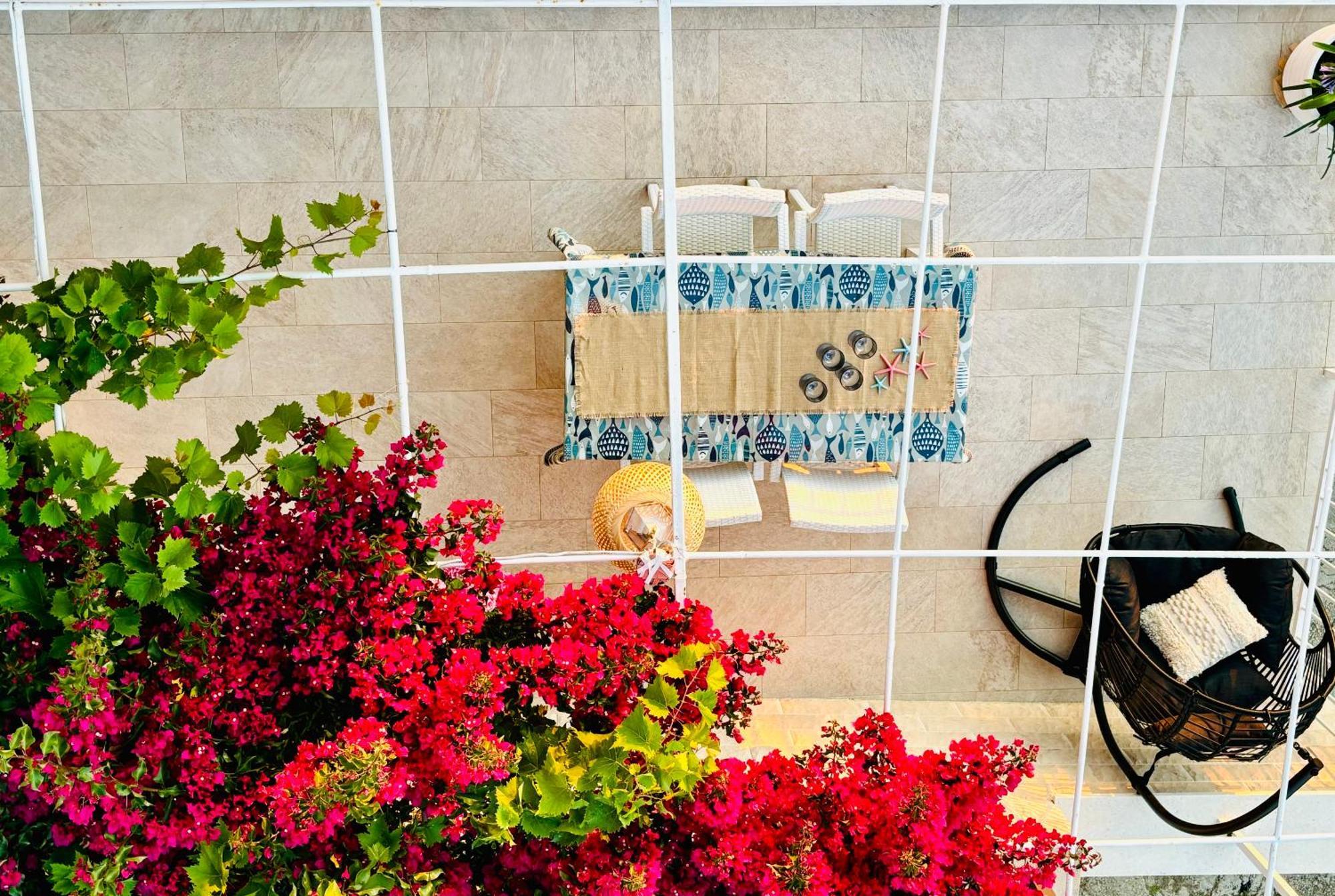 Sunny Elza 2 Apartment Hvar Town