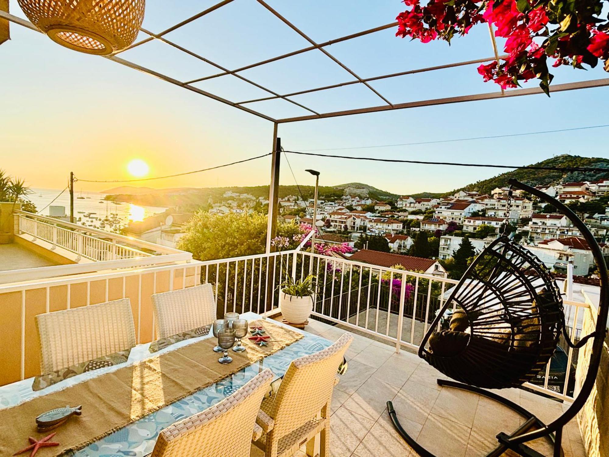 Sunny Elza 2 Apartment *