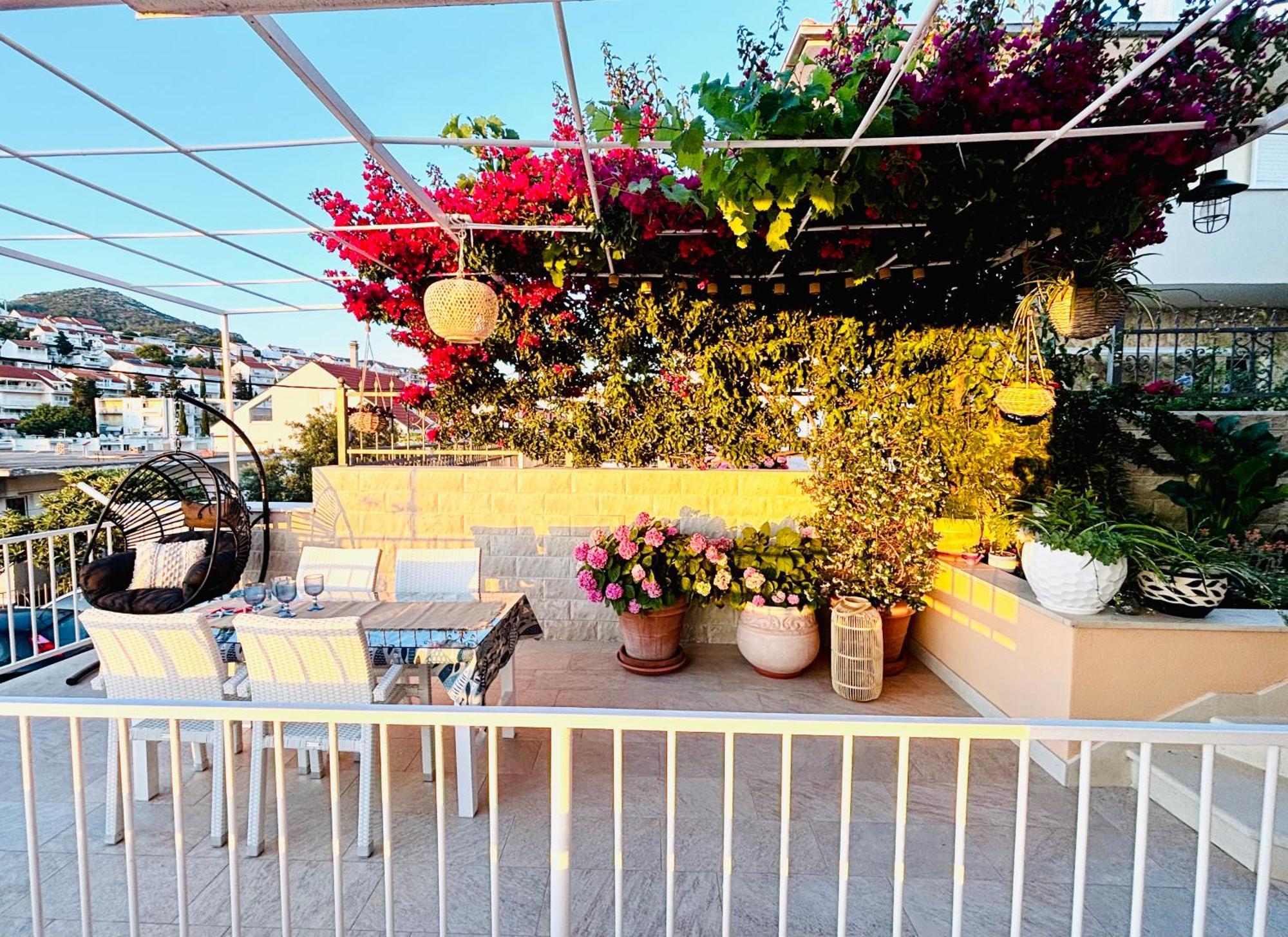 Sunny Elza 2 Apartment *